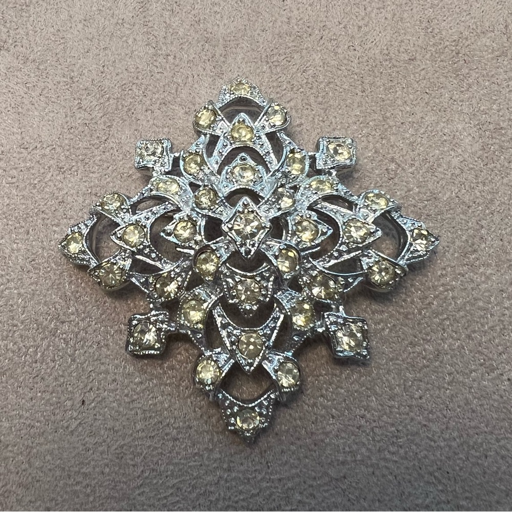 Vintage Sarah Coventry Crystal Statement Brooch in Silver
